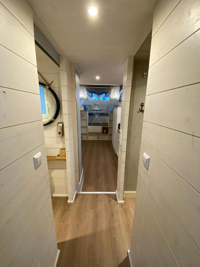 Tiny House Ems Im Pier9 Tiny House Hotel Hamm  Exteriör bild