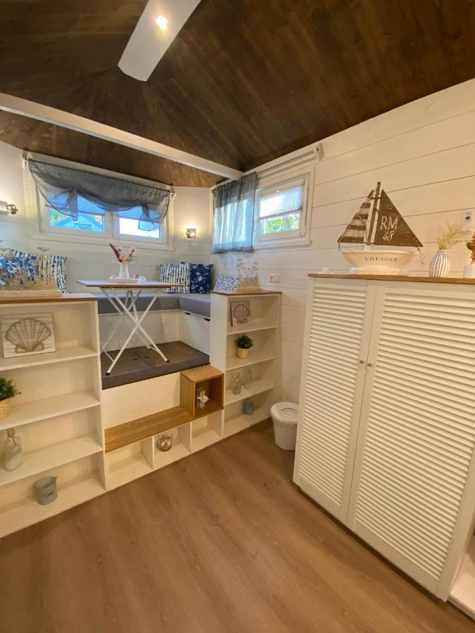 Tiny House Ems Im Pier9 Tiny House Hotel Hamm  Exteriör bild